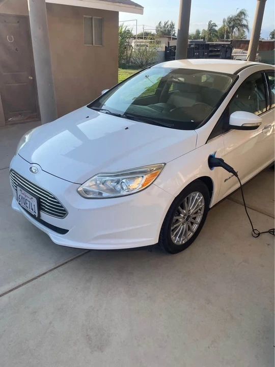 2013 Ford Focus 3rd Gen - Image 2 of 8