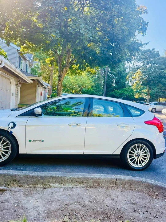 2013 Ford Focus 3rd Gen - Image 2 of 8
