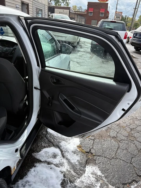 2013 Ford Focus 3rd Gen - Image 10 of 11