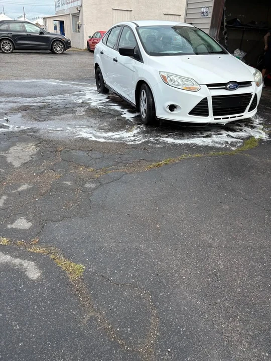 2013 Ford Focus 3rd Gen - Image 2 of 11