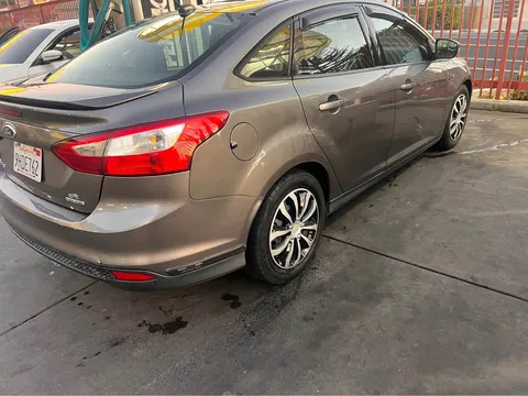 2013 Ford Focus SE Sedan