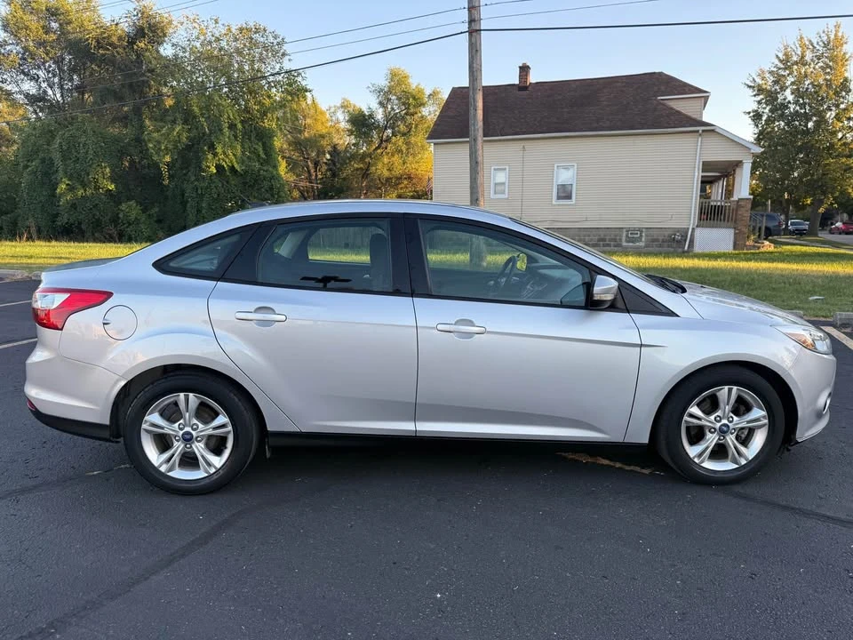2013 Ford Focus 3rd Gen - Image 2 of 12