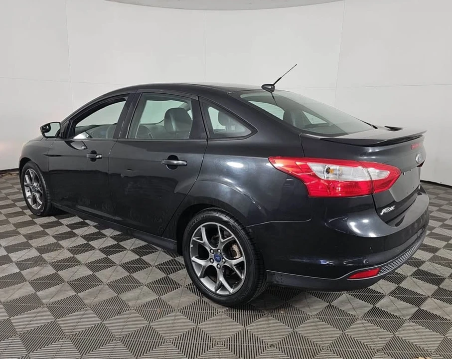 2013 Ford Focus 3rd Gen - Image 3 of 13