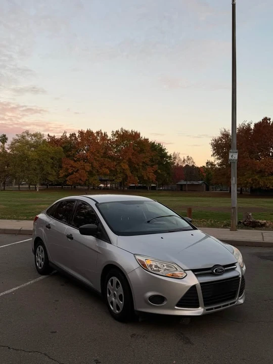 2013 Ford Focus 3rd Gen - Image 2 of 14