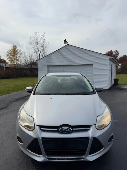 2013 Ford Focus 3rd Gen - Image 2 of 10