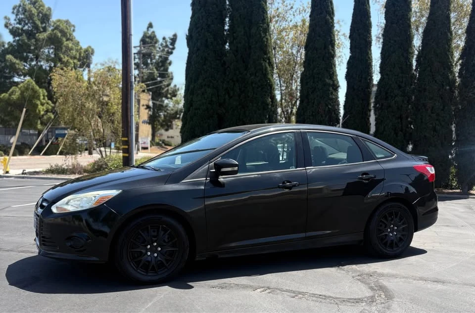 2013 Ford Focus 3rd Gen - Image 2 of 15