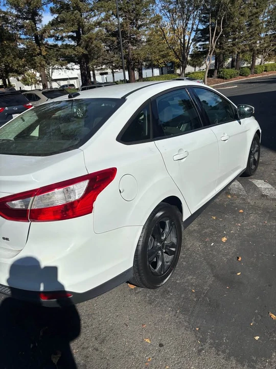 2013 Ford Focus 3rd Gen - Image 2 of 11
