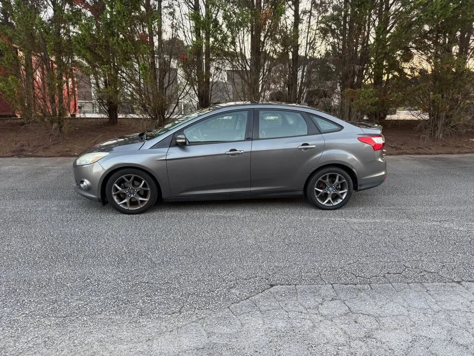 2013 Ford Focus 3rd Gen - Image 2 of 9