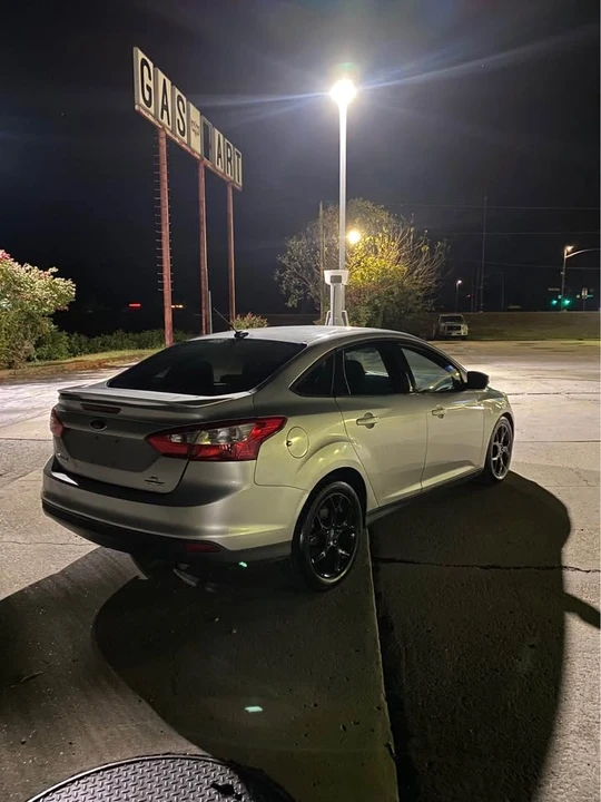 2013 Ford Focus 3rd Gen - Image 3 of 10