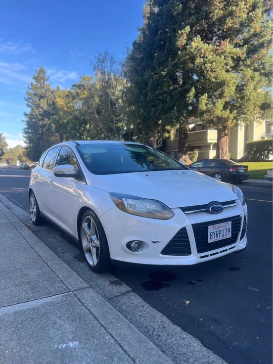 2013 Ford Focus 3rd Gen - Image 2 of 9