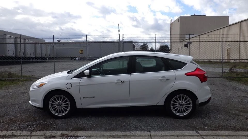 2013 Ford Focus 3rd Gen - Image 2 of 20