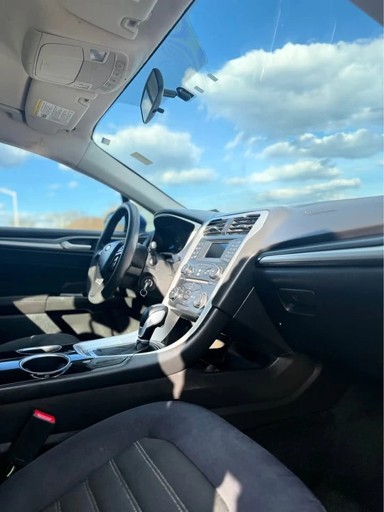 2013 Ford Fusion 2nd Gen - Image 11 of 16