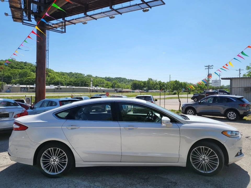 2013 Ford Fusion 2nd Gen - Image 4 of 17