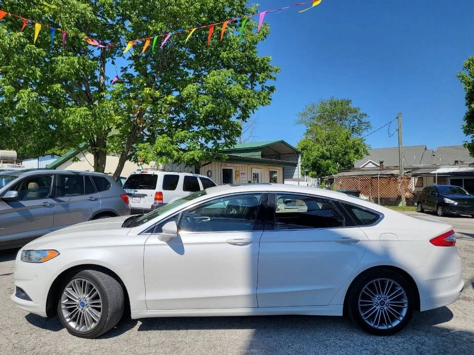 2013 Ford Fusion 2nd Gen - Image 9 of 17