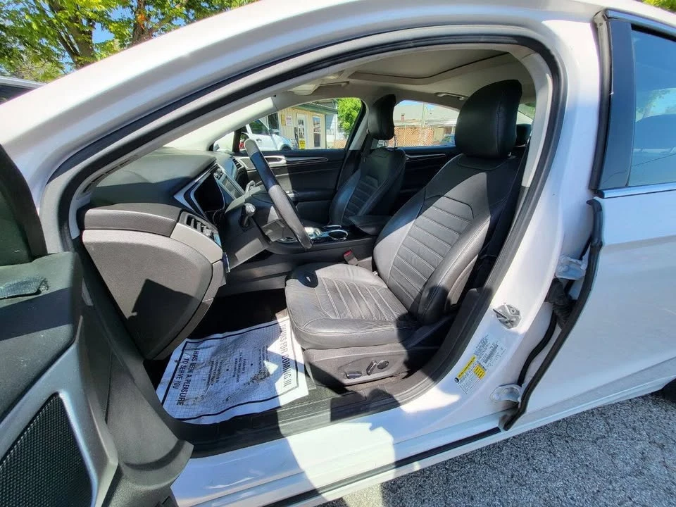 2013 Ford Fusion 2nd Gen - Image 12 of 17