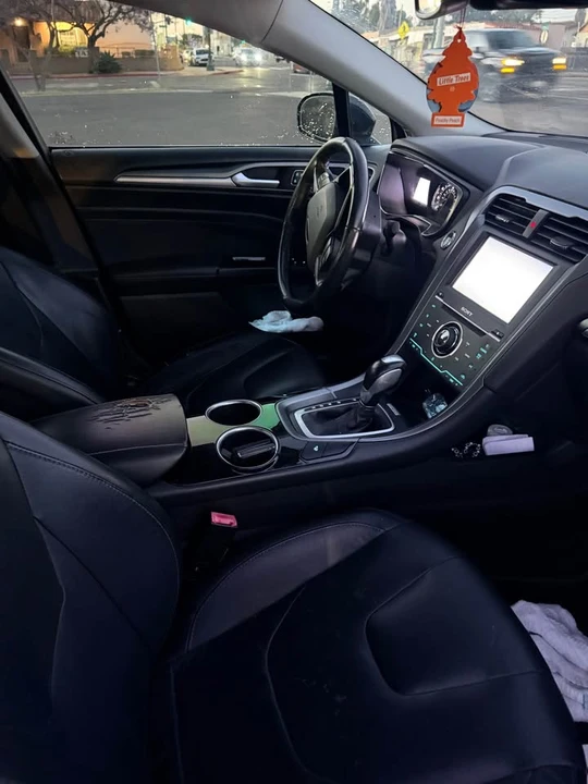 2013 Ford Fusion 2nd Gen - Image 5 of 5