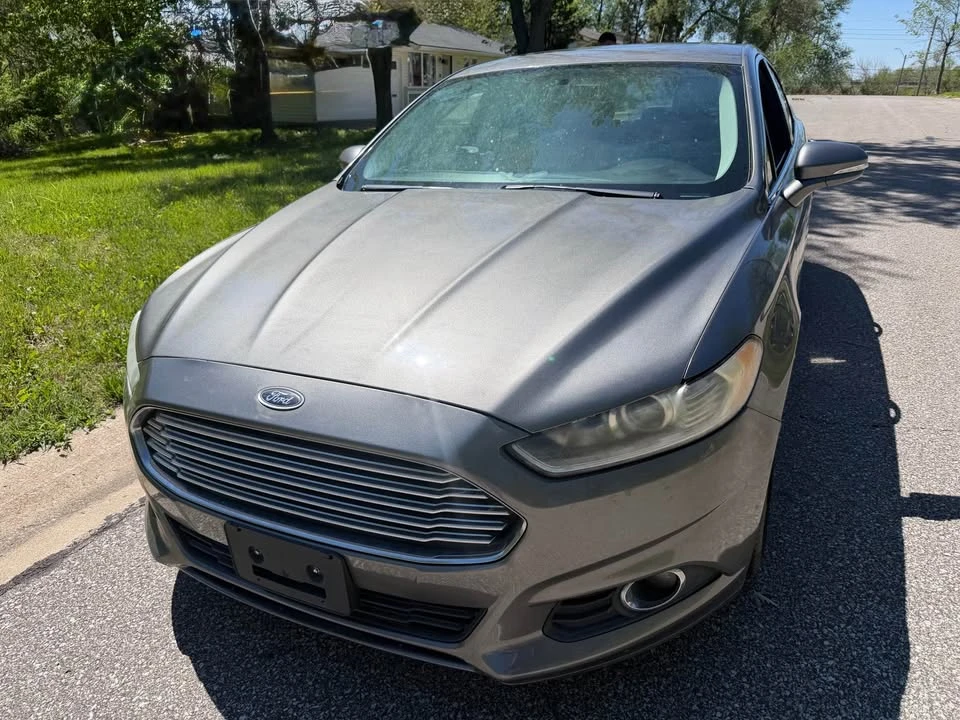 2013 Ford Fusion 2nd Gen - Image 3 of 12
