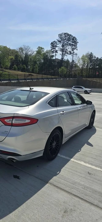 2013 Ford Fusion 2nd Gen - Image 4 of 9
