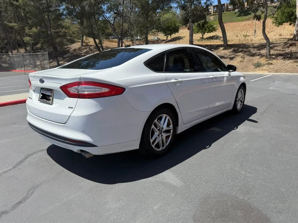 2013 Ford Fusion 2nd Gen - Image 5 of 11