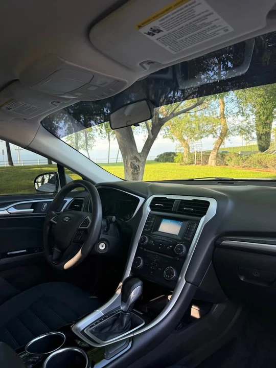 2013 Ford Fusion 2nd Gen - Image 11 of 15