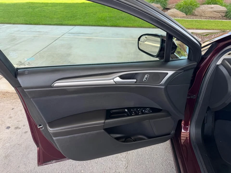 2013 Ford Fusion 2nd Gen - Image 8 of 13