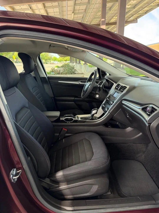 2013 Ford Fusion 2nd Gen - Image 10 of 13