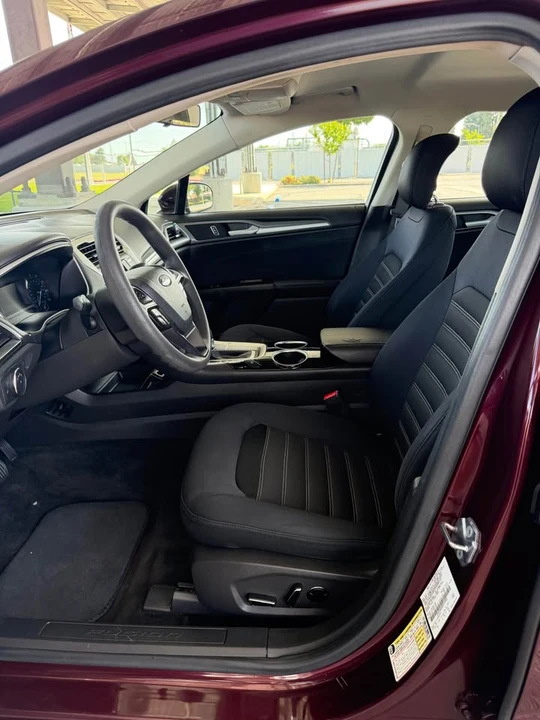 2013 Ford Fusion 2nd Gen - Image 9 of 13