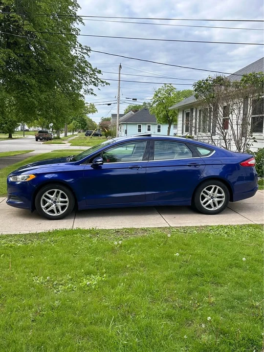 2013 Ford Fusion 2nd Gen - Image 4 of 19