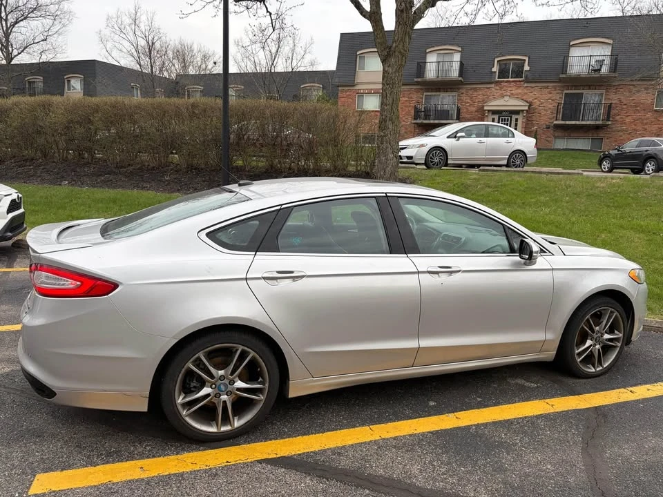 2013 Ford Fusion 2nd Gen - Image 9 of 19