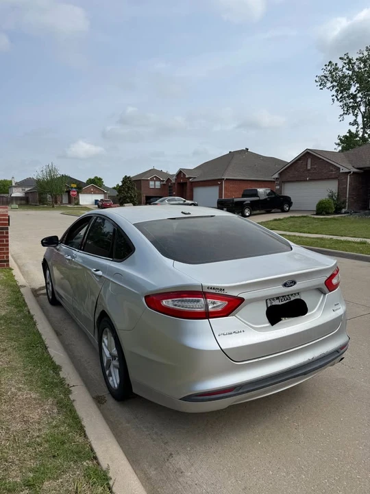 2013 Ford Fusion 2nd Gen - Image 5 of 10