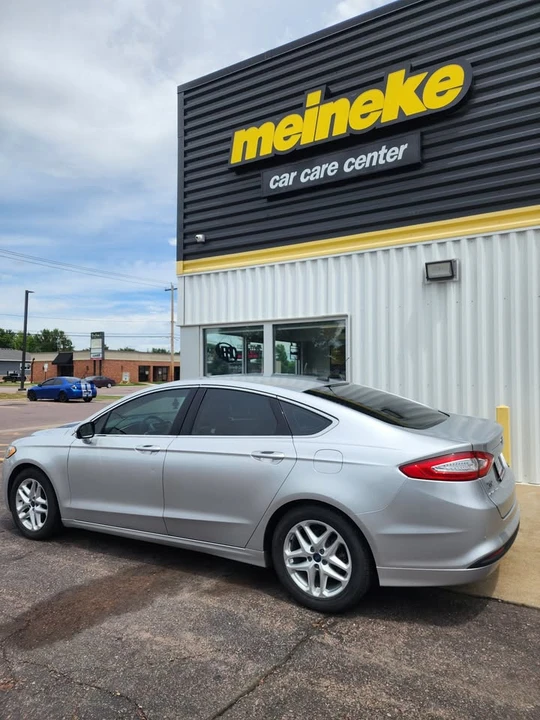 2013 Ford Fusion 2nd Gen - Image 3 of 12