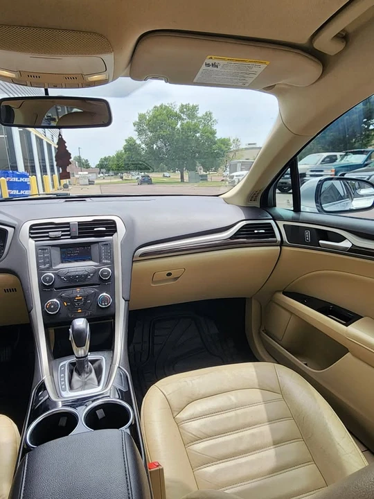 2013 Ford Fusion 2nd Gen - Image 5 of 12