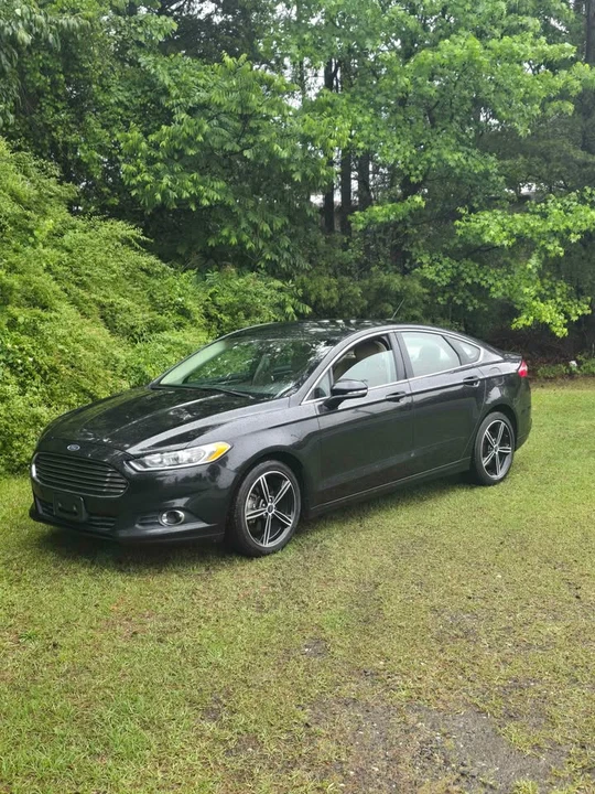 2013 Ford Fusion 2nd Gen - Image 5 of 10