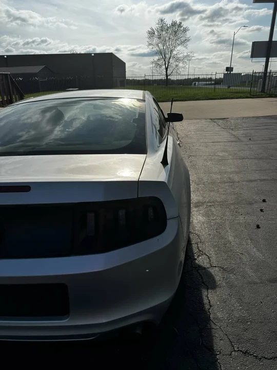2013 Ford S197 Mustang - Image 6 of 17