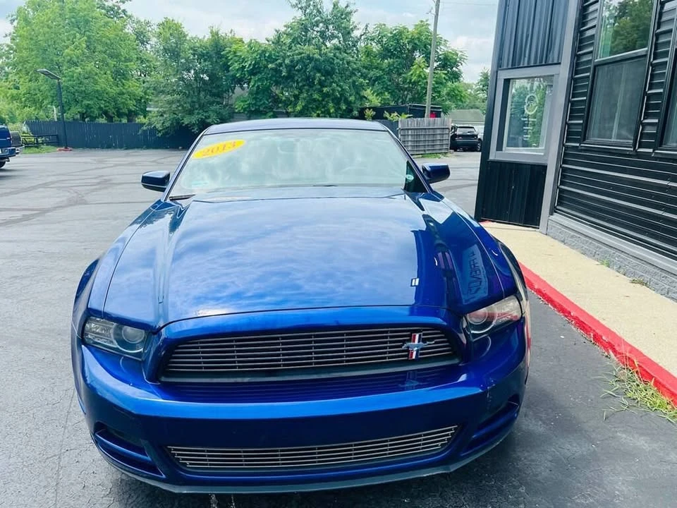 2013 Ford S197 Mustang - Image 2 of 16