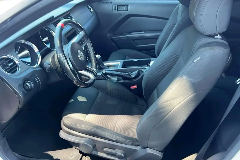 2013 Ford S197 Mustang - Image 12 of 19