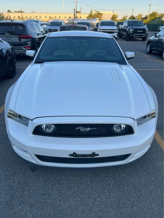 2013 Ford S197 Mustang - Image 2 of 12