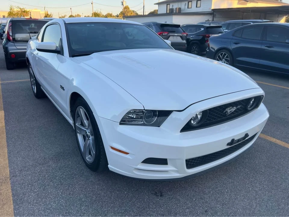 2013 Ford S197 Mustang - Image 3 of 12