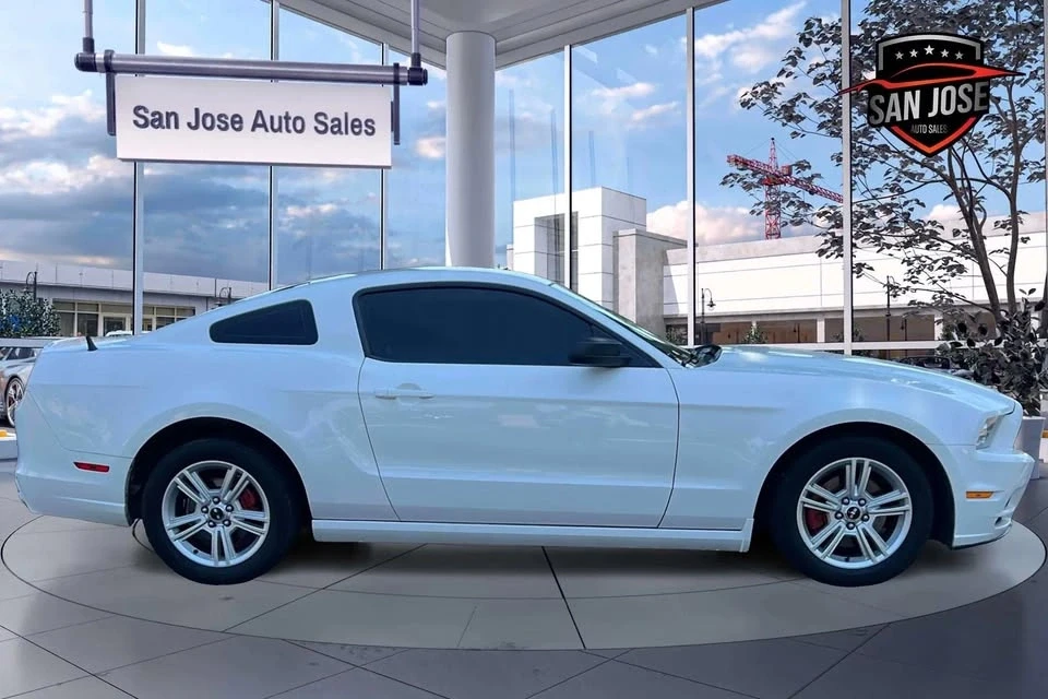 2013 Ford S197 Mustang - Image 2 of 19