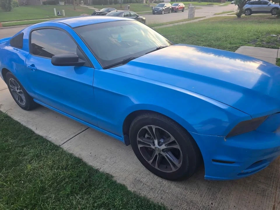 2013 Ford S197 Mustang - Image 3 of 4