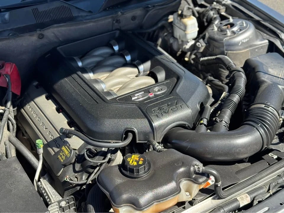 2013 Ford S197 Mustang - Image 2 of 9