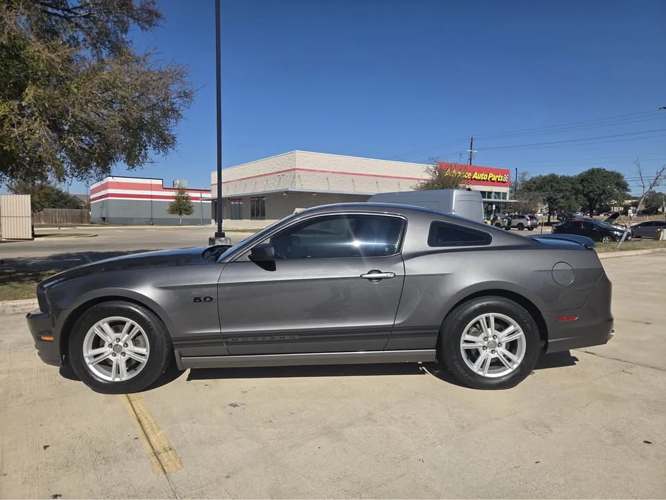 2013 Ford S197 Mustang - Image 4 of 6
