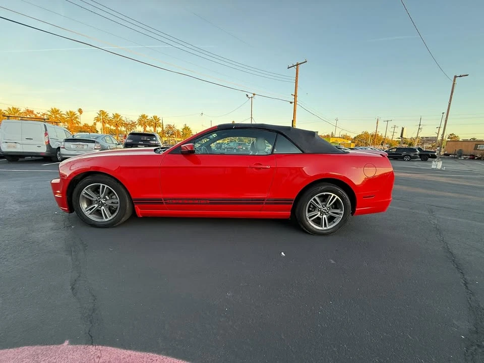 2013 Ford S197 Mustang - Image 5 of 14