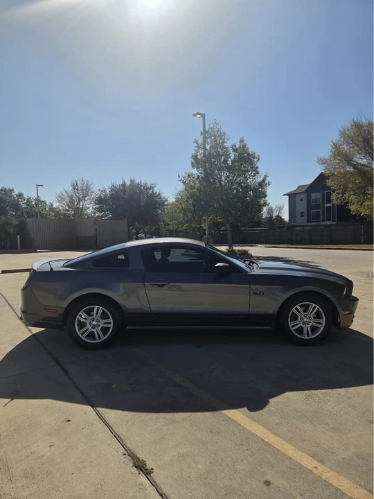 2013 Ford S197 Mustang - Image 4 of 7