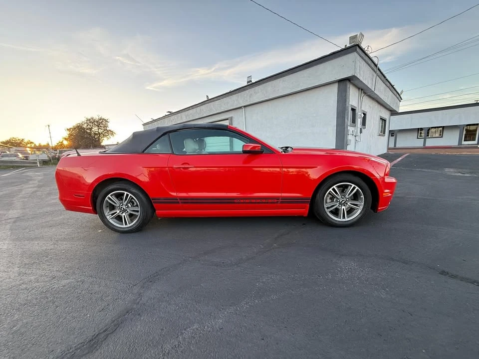2013 Ford S197 Mustang - Image 4 of 14