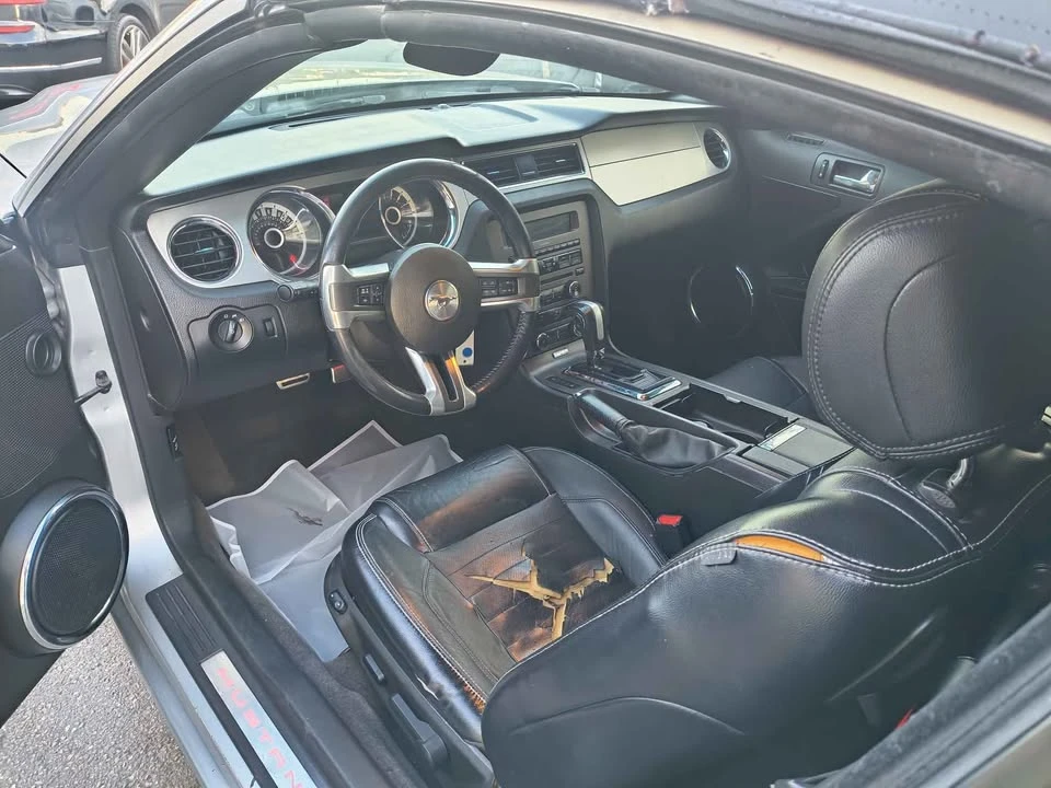 2013 Ford S197 Mustang - Image 5 of 8