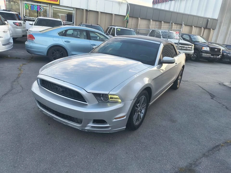 2013 Ford S197 Mustang - Image 6 of 8
