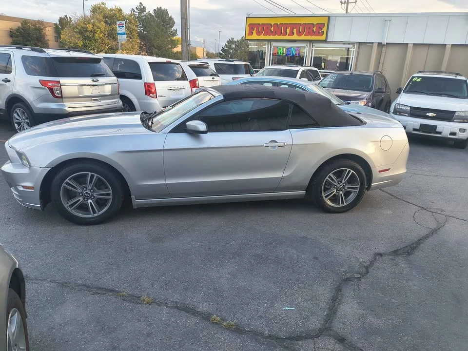 2013 Ford S197 Mustang - Image 7 of 8