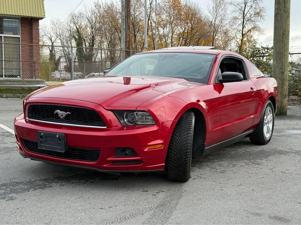 2013 Ford S197 Mustang - Image 2 of 15