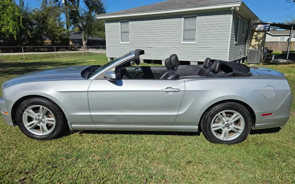 2013 Ford S197 Mustang - Image 8 of 19